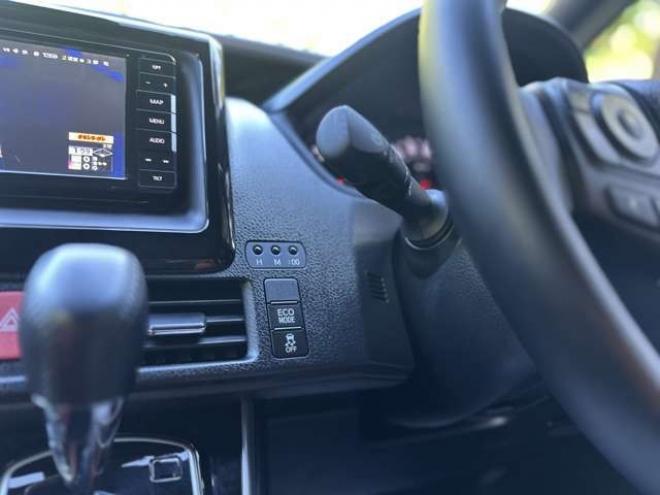 ヴォクシー2.0 ZS 煌III 4WD　ワンオーナー　両側パワースライドドア　純正エンジンスターター　前後ドライブレコーダー　バックカメラ　ETC　地デジナビ　アイドリングストップ　クルーズコントロール　パワステ　パワーウィンドウ 2000