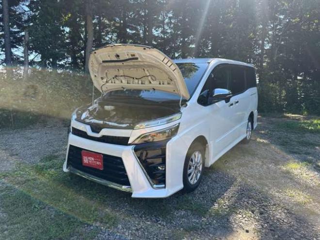ヴォクシー2.0 ZS 煌III 4WD　ワンオーナー　両側パワースライドドア　純正エンジンスターター　前後ドライブレコーダー　バックカメラ　ETC　地デジナビ　アイドリングストップ　クルーズコントロール　パワステ　パワーウィンドウ 2000