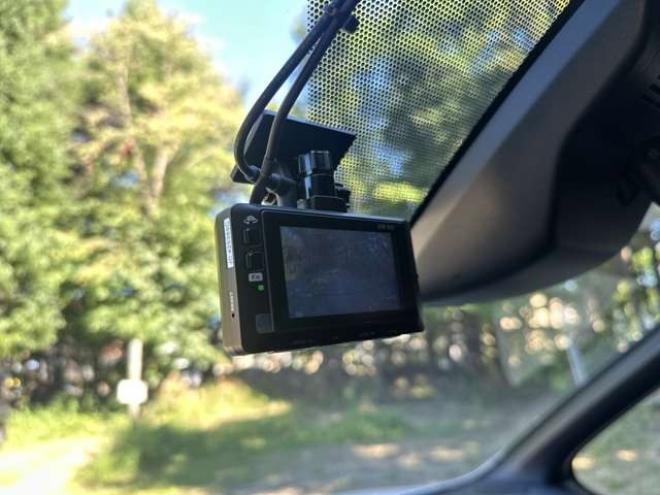 ヴォクシー2.0 ZS 煌III 4WD　ワンオーナー　両側パワースライドドア　純正エンジンスターター　前後ドライブレコーダー　バックカメラ　ETC　地デジナビ　アイドリングストップ　クルーズコントロール　パワステ　パワーウィンドウ 2000