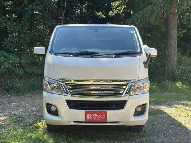 キャラバンNV350 2.5 ライダー プレミアムGX ロングボディ ディーゼルターボ 4WD　ベッドキット　ETC　後席モニター　革シート　社外ナビ　バックカメラ　ドライブレコーダー　リアヒーター　パワーウィンドウ　パワステ　社外アルミ 2500