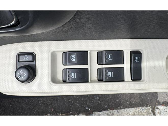 ミラココアMIRA  COCOA 4WD X　禁煙車　管理車両　スマートキースペアーキー　フルセグ地デジナビ　USB フットランプ　アルミホイル　バイザー　アイドリングストップ　寒冷地使用　ウォータポンプ交換　バッテリー交換　エンジンオイル交換 4WD 660 5Dr