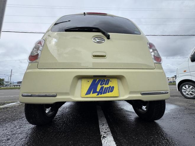 ミラココアMIRA  COCOA 4WD X　禁煙車　管理車両　スマートキースペアーキー　フルセグ地デジナビ　USB フットランプ　アルミホイル　バイザー　アイドリングストップ　寒冷地使用　ウォータポンプ交換　バッテリー交換　エンジンオイル交換 4WD 660 5Dr