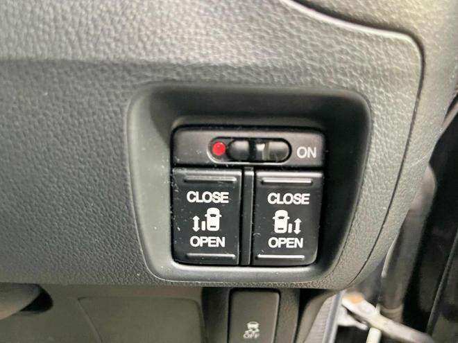 N-BOXG 4WD 5年保証 スマキー 両側パワスラ 寒冷地仕様 禁煙 車検整備2年付