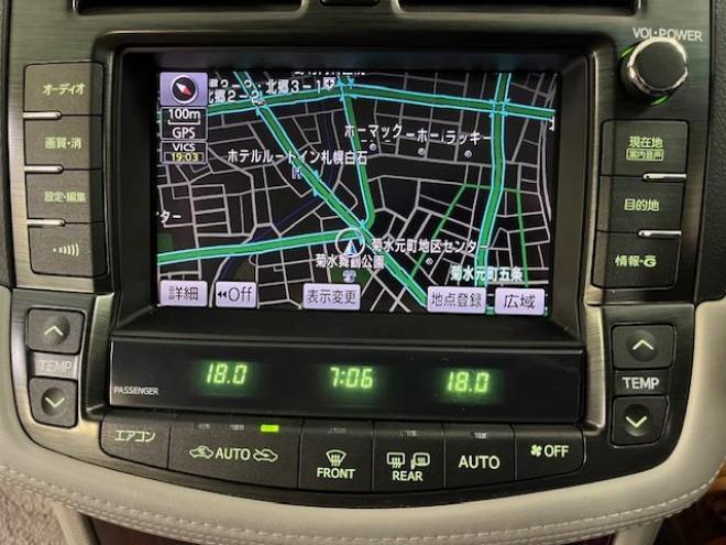 クラウンロイヤルサルーン　ｉ－ＦＯＵＲ　後期型　禁煙車　ＷＡＫＯＳバリアスコーティング済　純正１６インチＡＷ　社外１６ＡＷ＋スタッドレスタイヤ付　純正ＨＤＤナビ（フルセグ地デジ　ＤＶＤ再生　Ｂｌｕｅｔｏｏｔｈオーディオ　ミュージックサーバー）＋バックカメラ　コムテック前後ドライブレコーダー　クルーズコントロール　エンジンスターター　両席パワーシート　ＰＵＳＨスタート　スマートキー　横滑り防止装置　タイミングチェーン車　ＨＩＤ　ＥＴＣ 4WD 3000 5Dr