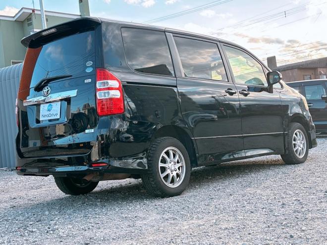 ノア2.0Si 4WD　ローンが不安な方＜優遇ローン＞1年保証　本州仕入　パワースライドドア