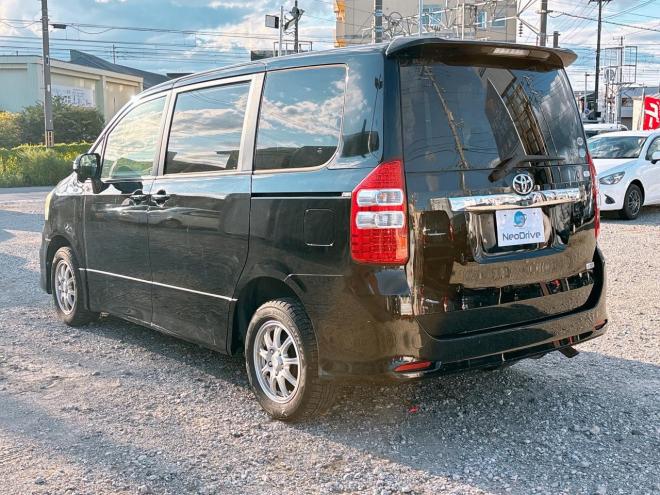 ノア2.0Si 4WD　ローンが不安な方＜優遇ローン＞1年保証　本州仕入　パワースライドドア