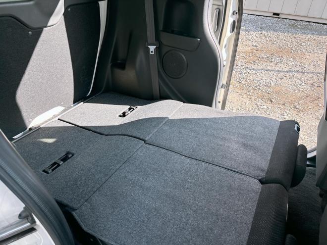 N-BOX660G Lパッケージ 4WD　ローンが不安な方＜優遇ローン＞1年保証　寒冷地仕様　純正ナビ　バックカメラ