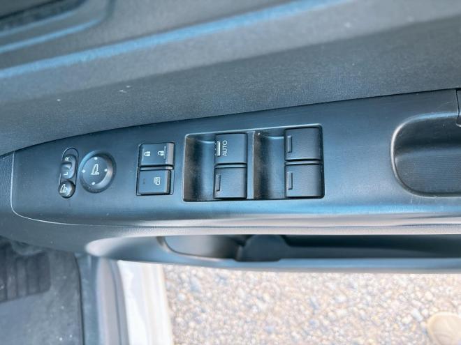 N-BOX660G Lパッケージ 4WD　ローンが不安な方＜優遇ローン＞1年保証　寒冷地仕様　純正ナビ　バックカメラ