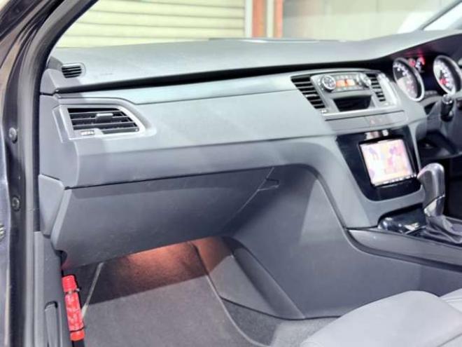 プジョー508SW　アリュール　下廻防錆TVナビETC 正規輸入車 2WD 1600
