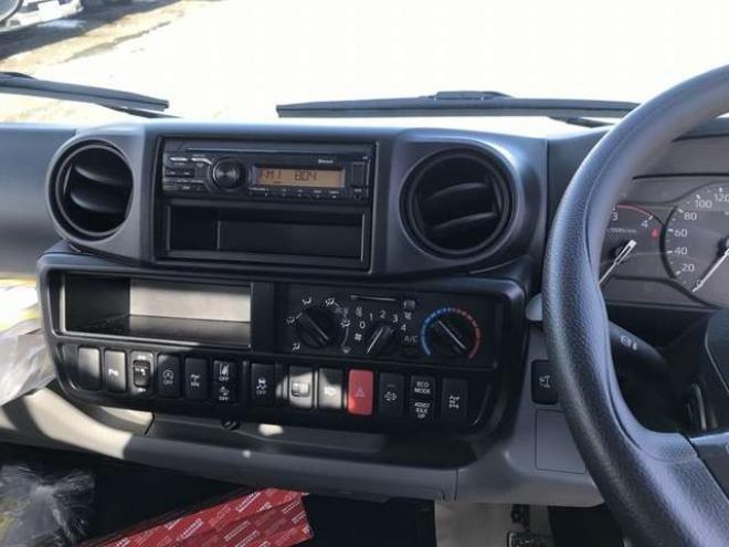 デュトロタンクローリー　2DG-XZU685M 新明和工業　 4WD 4000
