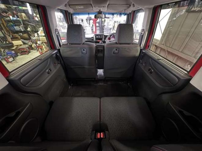 N-BOXカスタムG Lパッケージ 2トーンカラースタイル 4WD　夏冬タイヤ　両側Pスライド 660