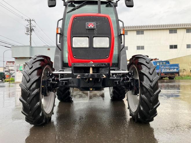 トラクターマッセイファガソン　中古　MF2220-4C