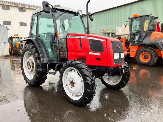 トラクターマッセイファガソン　中古　MF2220-4C