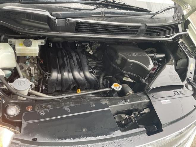 セレナハイウェイスター　４ＷＤ　バックカメラ　ナビ　ＴＶ　オートクルーズコントロール　両側電動スライドドア　スマートキー　電動格納ミラー　後席モニター　３列シート　ＣＶＴ　レンタカーアップ　アルミホイール　盗難防止システム 4WD 2000 5Dr