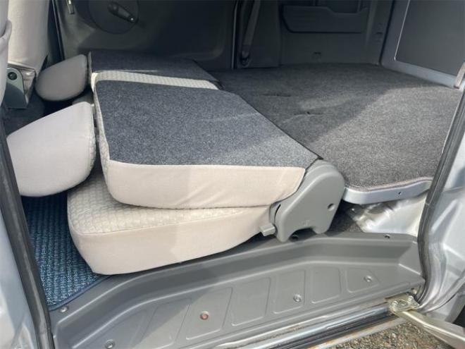 タウンボックスＲＸ　４ＷＤ　両側スライドドア　キーレスエントリー　ＡＴ　ＡＢＳ　ＣＤ　ＭＤ　アルミホイール　衝突安全ボディ　エアコン　パワーステアリング　パワーウィンドウ 4WD 660 5Dr