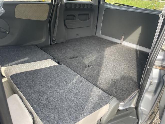 タウンボックスＲＸ　４ＷＤ　両側スライドドア　キーレスエントリー　ＡＴ　ＡＢＳ　ＣＤ　ＭＤ　アルミホイール　衝突安全ボディ　エアコン　パワーステアリング　パワーウィンドウ 4WD 660 5Dr