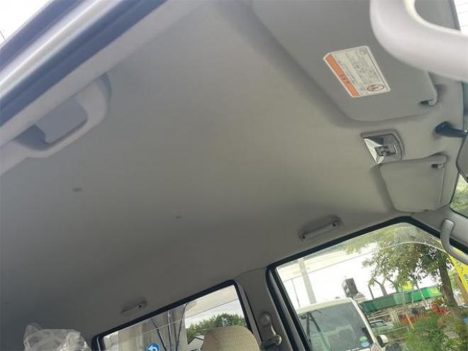タウンボックスＲＸ　４ＷＤ　両側スライドドア　キーレスエントリー　ＡＴ　ＡＢＳ　ＣＤ　ＭＤ　アルミホイール　衝突安全ボディ　エアコン　パワーステアリング　パワーウィンドウ 4WD 660 5Dr