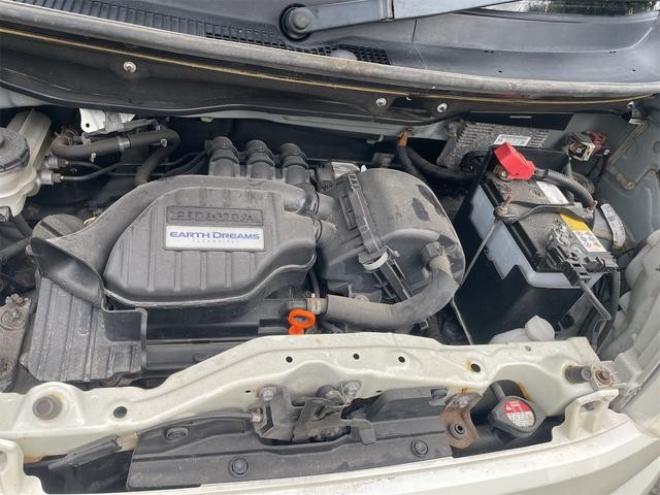 N-BOXＧ・Ｌパッケージ　４ＷＤ　ＥＴＣ　バックカメラ　両側スライド・片側電動　ナビ　ＴＶ　スマートキー　アイドリングストップ　ベンチシート　ＣＶＴ　盗難防止システム　ＡＢＳ　ＥＳＣ　アルミホイール　衝突安全ボディ　エアコン 4WD 660 5Dr