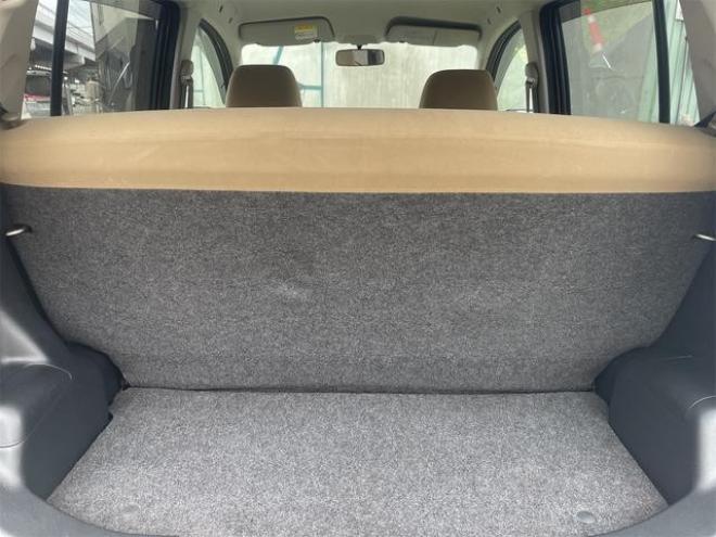 ミラＸ　４ＷＤ　キーレスエントリー　ＣＶＴ　盗難防止システム　ＡＢＳ　ＣＤ　アルミホイール　衝突安全ボディ　エアコン　パワーステアリング　パワーウィンドウ 4WD 660 5Dr