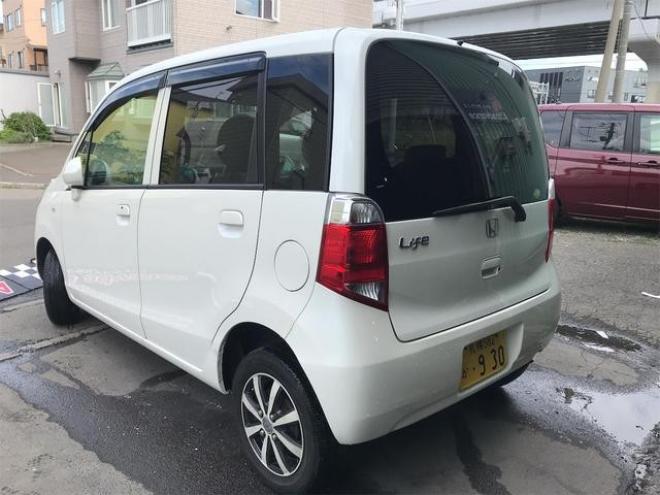 ライフＧスマートプラス　４ＷＤ　ナビ　ＴＶ　スマートキー　ベンチシート　ＡＴ　盗難防止システム　ＡＢＳ　アルミホイール　衝突安全ボディ　エアコン　パワーステアリング　パワーウィンドウ 4WD 660 5Dr