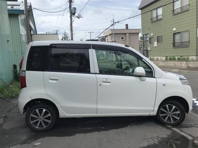 ライフＧスマートプラス　４ＷＤ　ナビ　ＴＶ　スマートキー　ベンチシート　ＡＴ　盗難防止システム　ＡＢＳ　アルミホイール　衝突安全ボディ　エアコン　パワーステアリング　パワーウィンドウ 4WD 660 5Dr