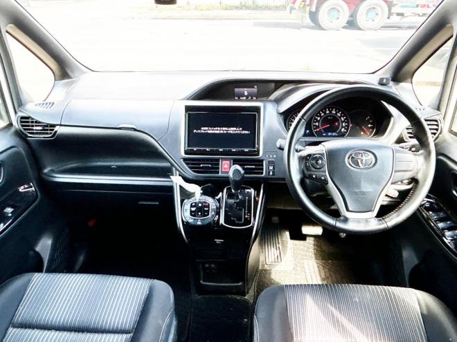 ノア2.0Si 4WD　ローンが不安な方＜優遇ローン＞　本州仕入　モデリスタエアロ　トヨタセーフティセンス 4WD