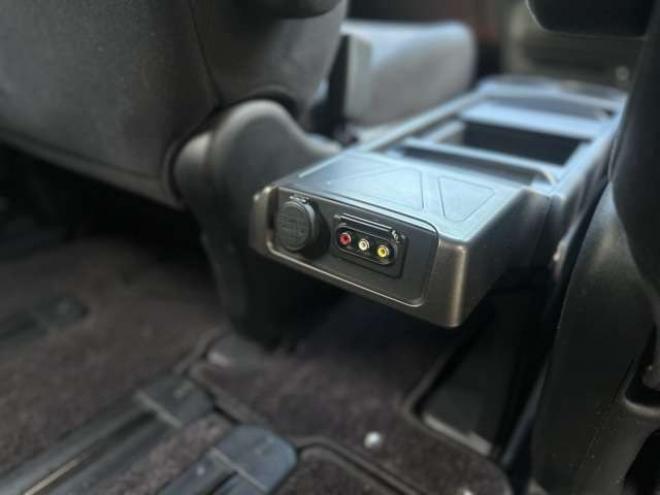 エリシオン2.4 G エアロ HDDナビスペシャルパッケージ 4WD　ABS　バックカメラ　盗難防止装置　エアコン　パワステ　パワーウィンドウ　HDDナビ　ETC　キーレス　3列シート　両側電動スライドドア　アルミホイール　DVD再生　CD　フォグランプ 2400