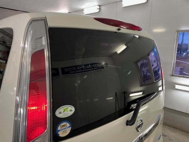 セレナハイウェイスター　Ｖセレクション　本州仕入　寒冷地仕様　禁煙車　ＷＡＫＯＳバリアスコーティング済　純正１６インチＡＷ　社外１５ＡＷ＋スタッドレスタイヤ付　両側パワースライドドア　純正ナビ（フルセグ地デジ　ＤＶＤ再生　Ｂｌｕｅｔｏｏｔｈオーディオ）＋バックカメラ　クルーズコントロール　アイドリングストップ　横滑り防止装置　ＨＩＤ　ＥＴＣ 　タイミングチェーン 4WD 2000 5Dr