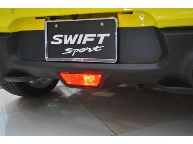 スイフトスポーツ 1.4　ワンオーナー車セーフティサポート搭載6速マニュアルFFターボデュアルセンサーブレーキサポート後退時ブレーキサポートLEDバックカメラ付ディスプレイオーディオアダプティブクルーズコントロールETCドラレコ 2WD 1400