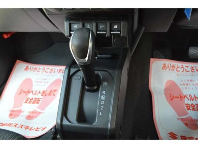 ジムニーXC 4WD　ワンオーナー車4WDターボセーフティサポート搭載アイドリングストップ8インチナビTVデュアルセンサーブレーキサポート横滑り防止装置ハイビームアシストLEDクルーズコントロール 660