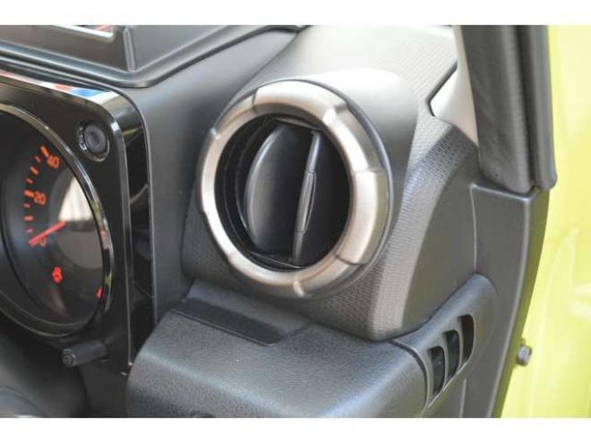 ジムニーXC 4WD　ワンオーナー車4WDターボセーフティサポート搭載アイドリングストップ8インチナビTVデュアルセンサーブレーキサポート横滑り防止装置ハイビームアシストLEDクルーズコントロール 660