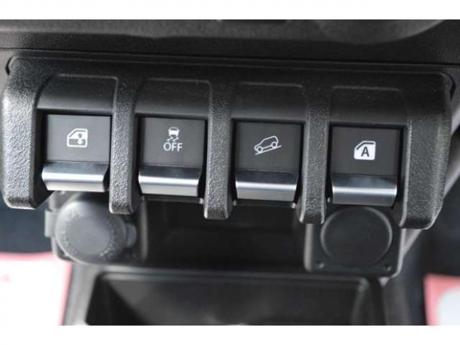 ジムニーXC 4WD　ワンオーナー車F5速マニュアル4WDターボセーフティサポート搭載アイドリングストップ横滑り防止装置ハイビームアシストLEDライトクルーズコントロール 660