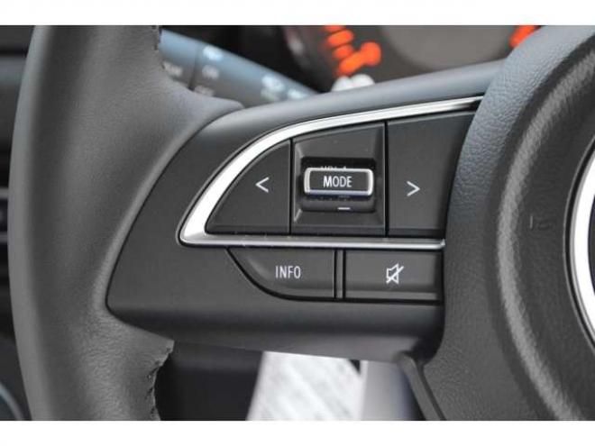 ジムニーXC 4WD　ワンオーナー車F5速マニュアル4WDターボセーフティサポート搭載アイドリングストップ横滑り防止装置ハイビームアシストLEDライトクルーズコントロール 660