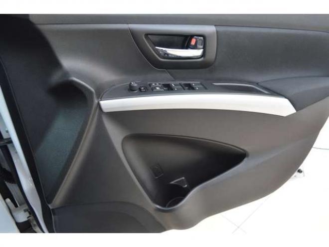 SX4S-CROSS 1.6 4WD　ワンオーナーALLGRIP4WD横滑り防止装置パドルシフトSDナビTVバックカメラETCディスチャージヘッドライトクルーズコントロールシートヒーター 1600
