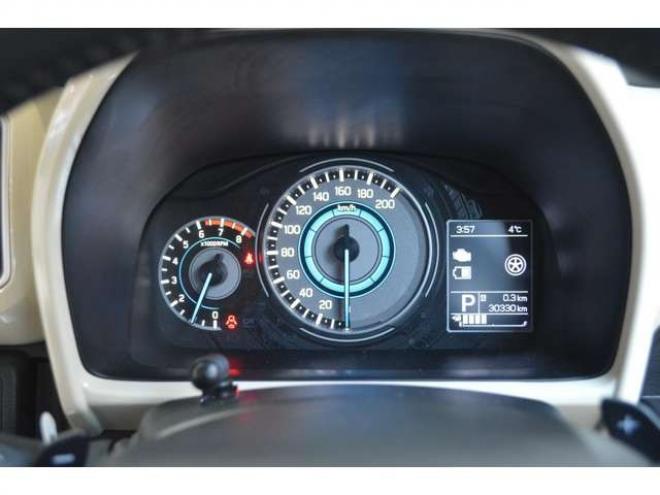 クロスビー1.0 ハイブリッド MZ 4WD　ワンオーナー4WDターボパドルシフトセーフティサポート搭載アイドリングストップ横滑り防止装置7インチワイドナビゲーションLEDライトクルーズコントロール 1000