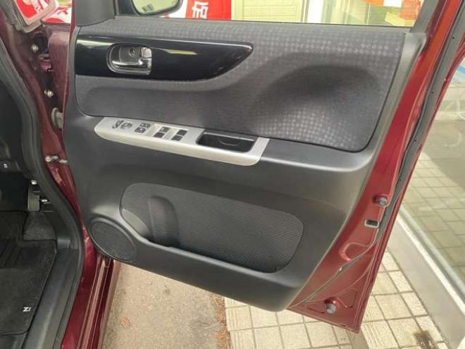 N-BOXカスタムG ターボ Lパッケージ 4WD　1年保証付 車検残 Bluetooth ナビ フルセグ バックカメラ エンジンスターター シートヒーター ドライブレコーダー 両側電動スライドドア ETC 660