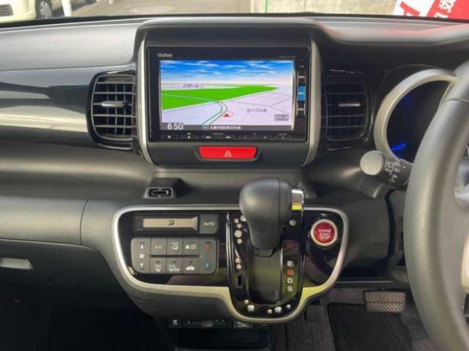 N-BOXカスタムG ターボ Lパッケージ 4WD　1年保証付 車検残 Bluetooth ナビ フルセグ バックカメラ エンジンスターター シートヒーター ドライブレコーダー 両側電動スライドドア ETC 660