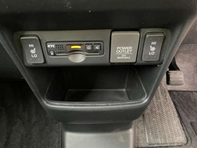 N-BOXカスタムG ターボ Lパッケージ 4WD　1年保証付 車検残 Bluetooth ナビ フルセグ バックカメラ エンジンスターター シートヒーター ドライブレコーダー 両側電動スライドドア ETC 660