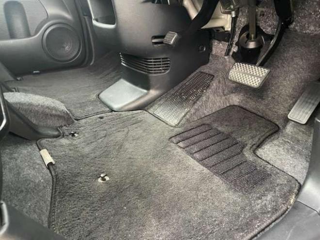 N-BOXカスタムG ターボ Lパッケージ 4WD　1年保証付 車検残 Bluetooth ナビ フルセグ バックカメラ エンジンスターター シートヒーター ドライブレコーダー 両側電動スライドドア ETC 660