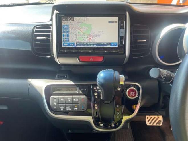 N-BOXカスタムG ターボ Lパッケージ 4WD　1年走行距離無制限保証/Bluetooth/フルセグTV/両側パワースライドドア/バックカメラ/リアモニター/エンジンスターター/ETC/前席シートヒーター/ハーフレザーシート/HID/修復歴無し/車検令和8年8月/法定整備付 660