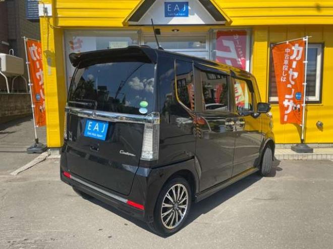 N-BOXカスタムG ターボ Lパッケージ 4WD　1年走行距離無制限保証/Bluetooth/フルセグTV/両側パワースライドドア/バックカメラ/リアモニター/エンジンスターター/ETC/前席シートヒーター/ハーフレザーシート/HID/修復歴無し/車検令和8年8月/法定整備付 660