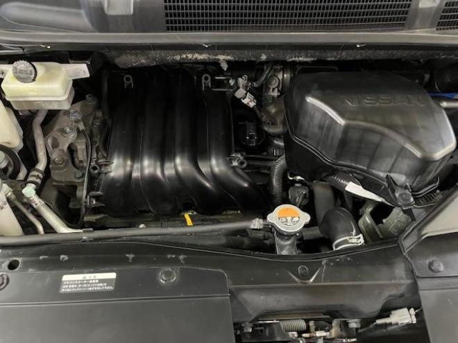 セレナハイウェイスター　Ｖセレクション　本州仕入　禁煙車　ＷＡＫＯＳバリアスコーティング済　社外１５インチＡＷ　社外１５ＡＷ＋スタッドレスタイヤ付　両側パワースライドドア　純正ナビ（フルセグ地デジ　ＤＶＤ再生　Ｂｌｕｅｔｏｏｔｈオーディオ）＋バックカメラ　アイドリングストップ　横滑り防止装置　ＨＩＤ　ＥＴＣ 　タイミングチェーン 4WD 2000 5Dr