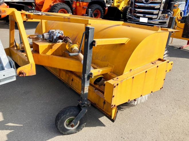 農機補助部品中古　回転ブラシ？スライド式　幅2500mm　作業機