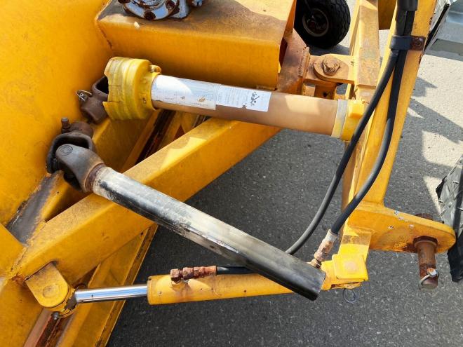 農機補助部品中古　回転ブラシ？スライド式　幅2500mm　作業機