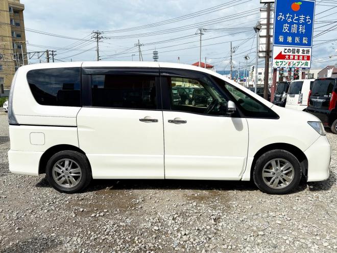 セレナ2.0ライダー ブラックライン 4WD　ローンが不安な方＜優遇ローン＞1年保証　寒冷地仕様　両側パワースライド