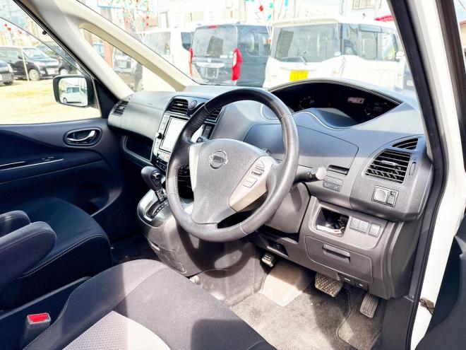 セレナ2.0ライダー ブラックライン 4WD　ローンが不安な方＜優遇ローン＞1年保証　寒冷地仕様　両側パワースライド
