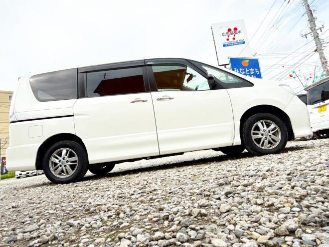 セレナ2.0ライダー ブラックライン 4WD　ローンが不安な方＜優遇ローン＞1年保証　寒冷地仕様　両側パワースライド