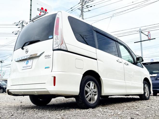 セレナ2.0ライダー ブラックライン 4WD　ローンが不安な方＜優遇ローン＞1年保証　寒冷地仕様　両側パワースライド