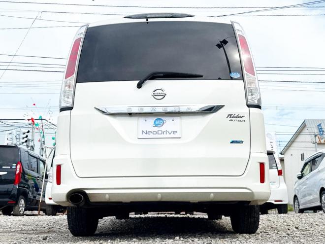 セレナ2.0ライダー ブラックライン 4WD　ローンが不安な方＜優遇ローン＞1年保証　寒冷地仕様　両側パワースライド