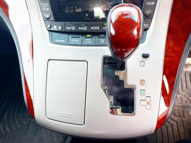 ヴェルファイア2.4ZプラチナセレクションⅡ 4WD　ローンが不安な方＜優遇ローン＞1年保証　両側パワースライドドア　社外ナビ 